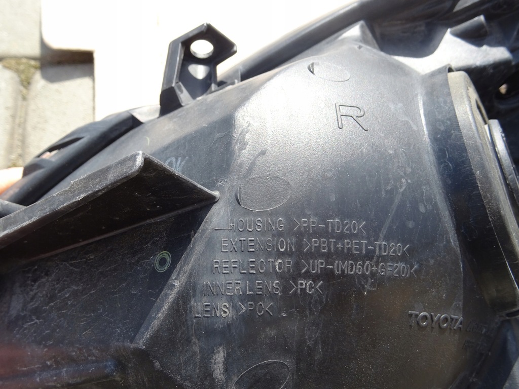 фото №5, Toyota prius 09-16 лампа правая обычная голубой
