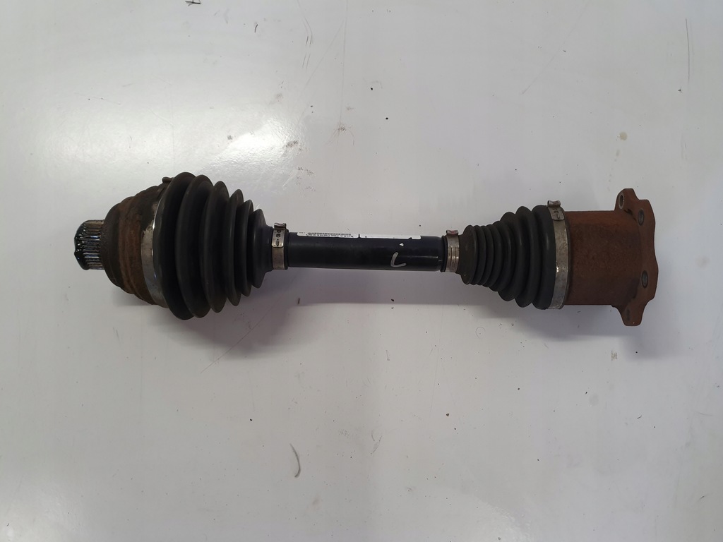 фото №1, Audi a4 b8 приводной вал левая правая 3.0tdi 8k0407271s