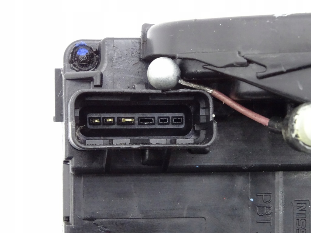 фото №3, Nissan navara iv d23 np300 замок дверь левый перед