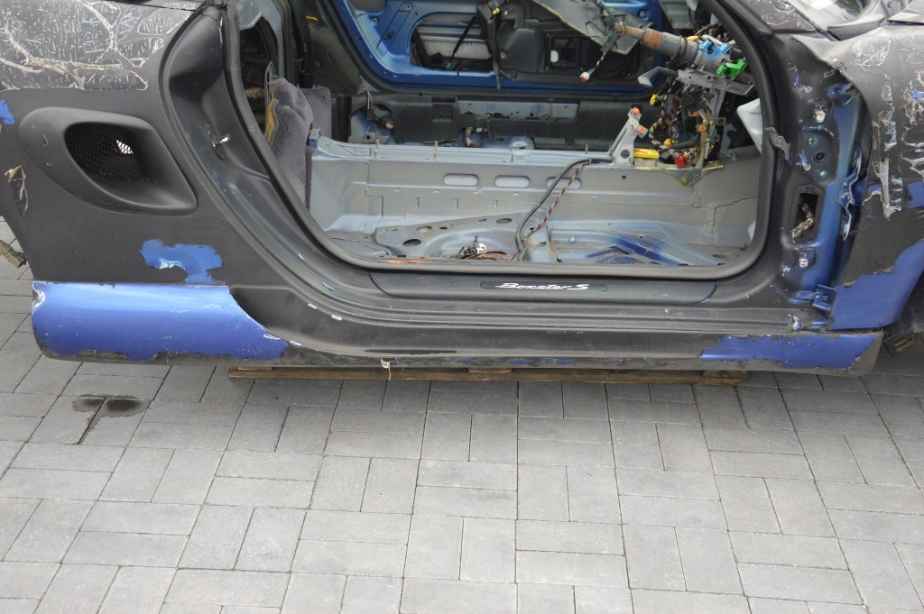 фото №4, Porsche boxster 986 впуск воздуха накладки пороговые