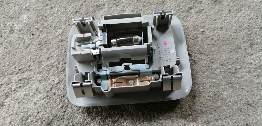 фото №2, Mitsubishi space star ii лампа освещение