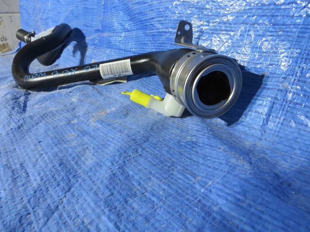 фото №3, Bmw 2 f23 заливная горловина топлива труба шланг новый оригинал