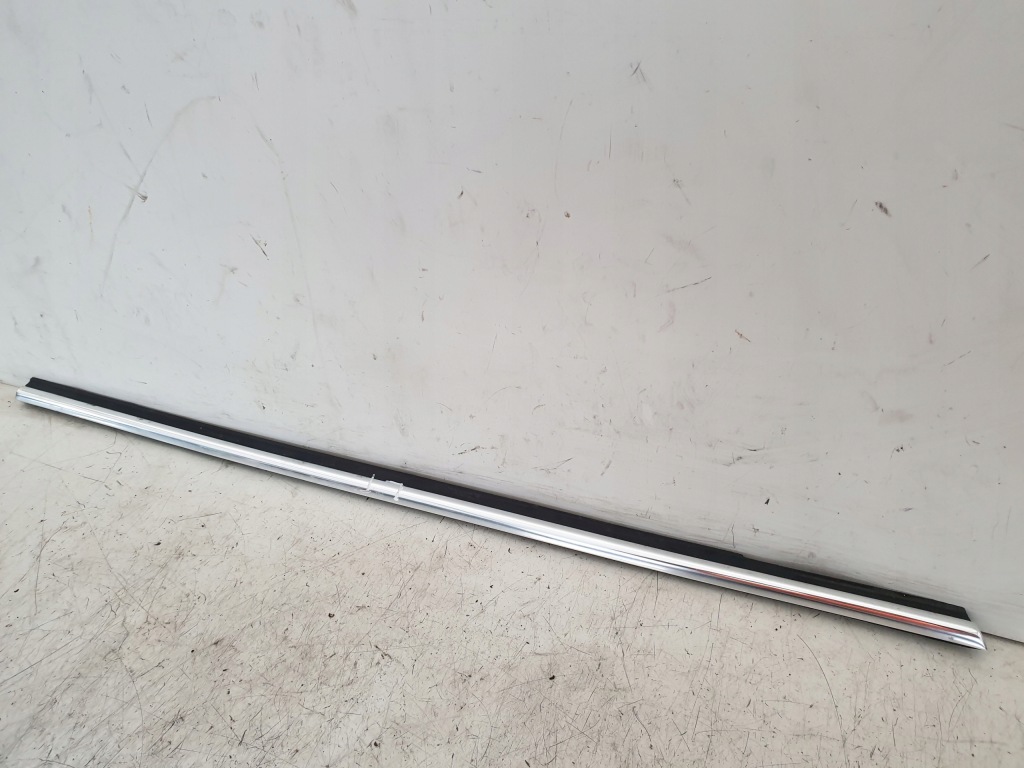 фото №1, Молдинг левый задняя audi a8 d2 00r eu другое