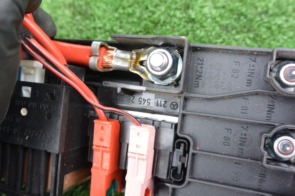 фото №5, Коробка запобіжників mercedes gl x164 ml w164