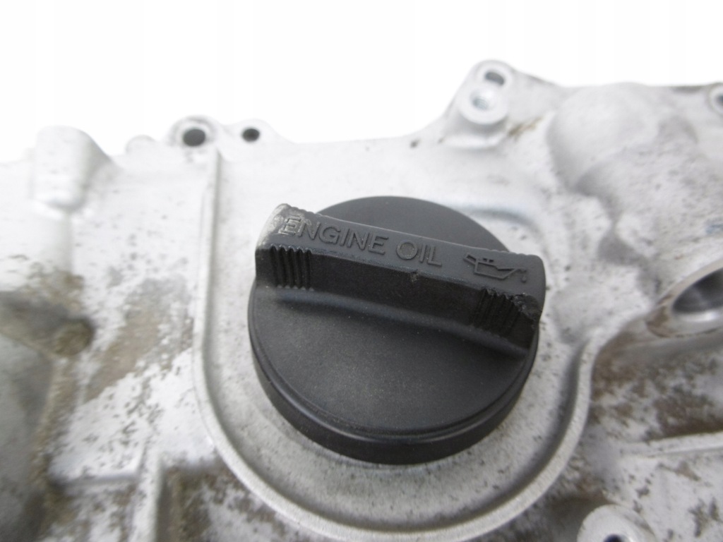 фото №5, Крышка клапанов toyota prius auris 1.8 гибрид