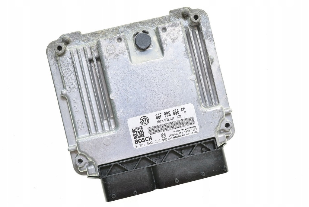 фото №1, Бортовой компьютер passat b6 2.0 fsi 06f906056fc 0261s02262