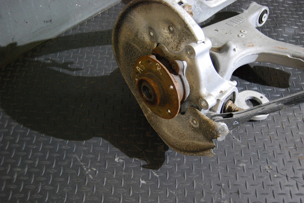 фото №7, Поворотний кулак ступиця правий задня audi a4 b8 a5