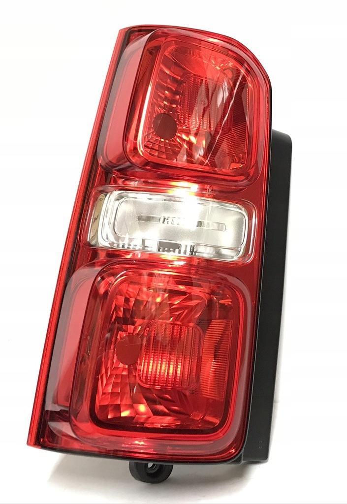 фото №1, Toyota proace 2016- лампа задняя nowa левая