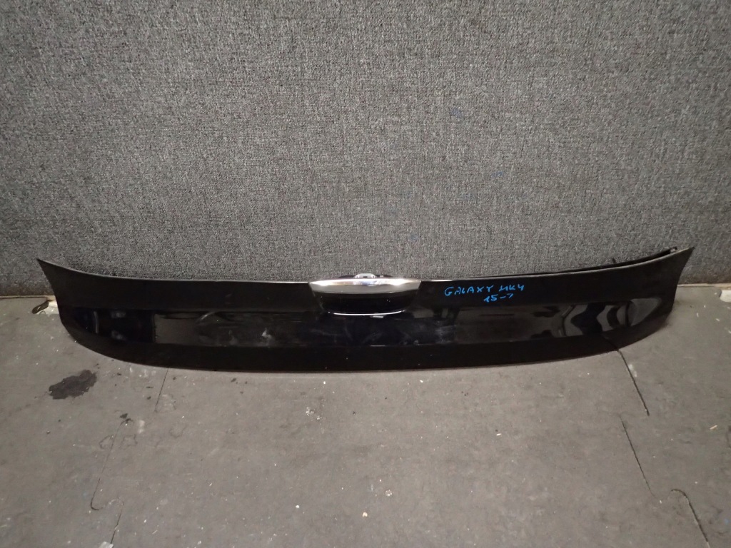 фото №1, Накладка крышки задняя ford galaxy mk4 микровыключатель