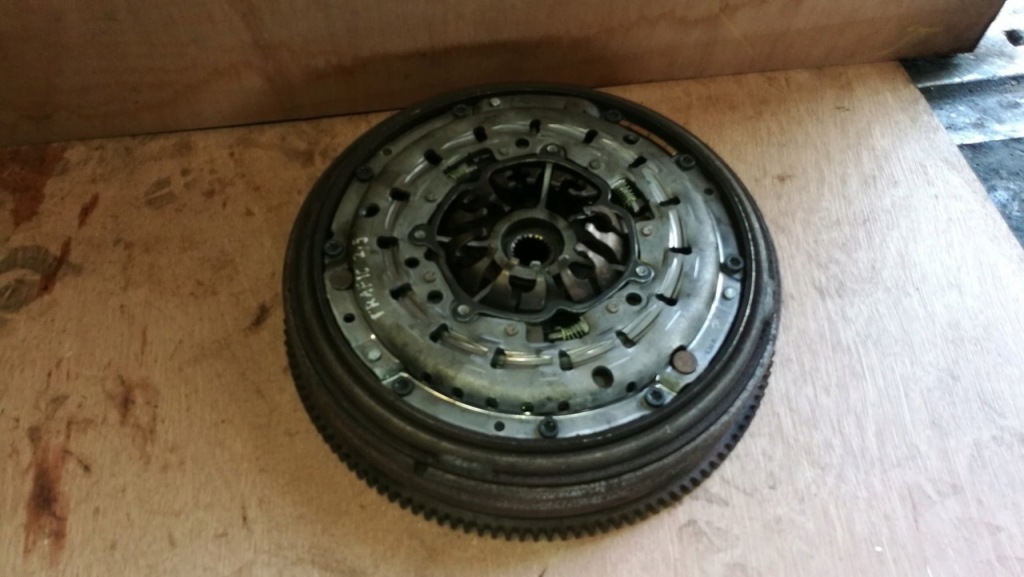 фото №5, Притиск зчеплення 228mm 2.5dci trafic vivaro маховик з двома масами