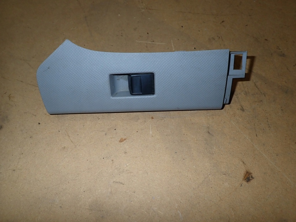 фото №1, Toyota yaris ii 06-12 перемикач вікон правий