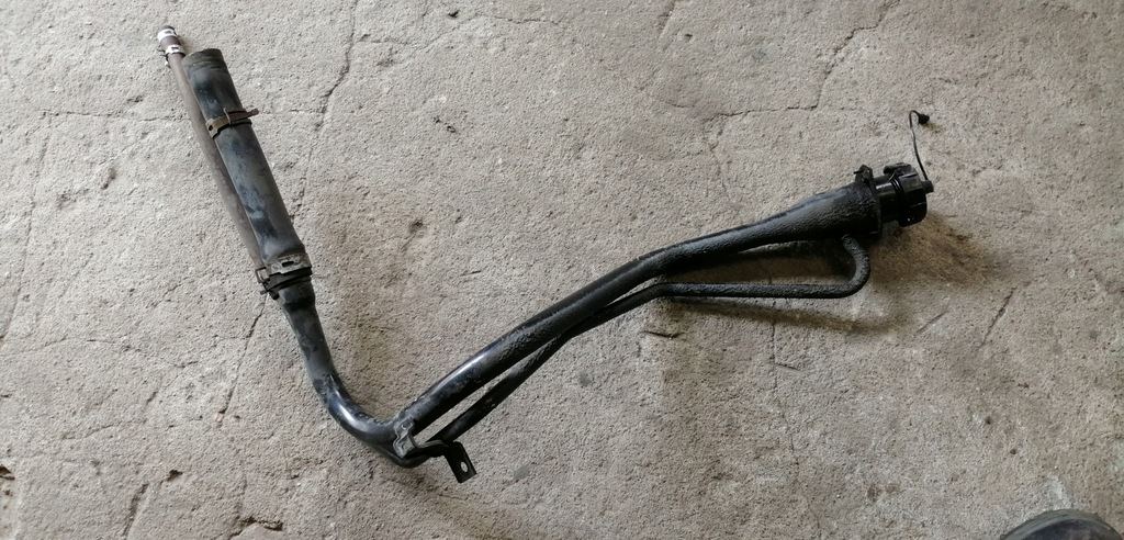 фото №1, Mitsubishi space star ii заливна горловина пального