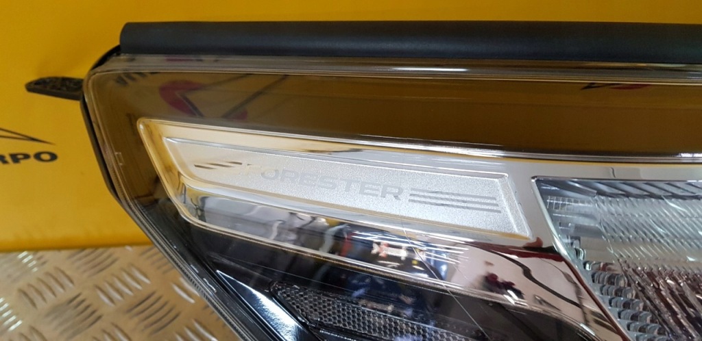 Subaru forester 2018- фара фара full led r європа Оригінал