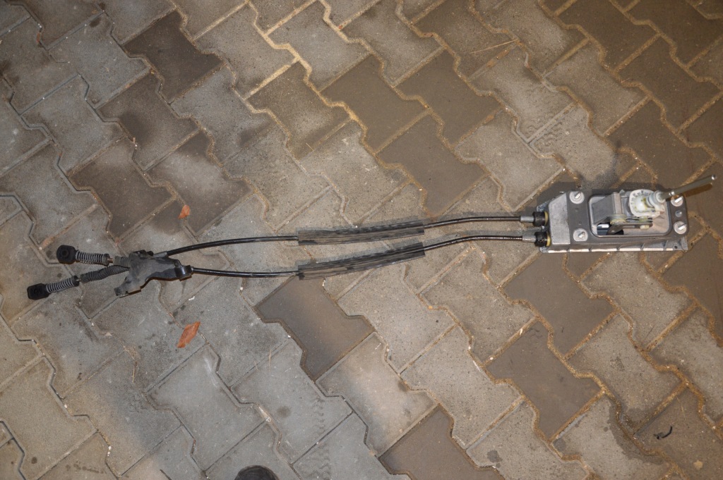 фото №1, Audi a1 1,4tfsi домкрат тросы 6q0711049cg