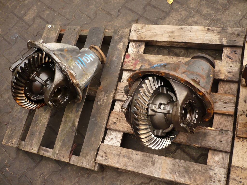 фото №1, Мост mercedes vario, atego вкладыш