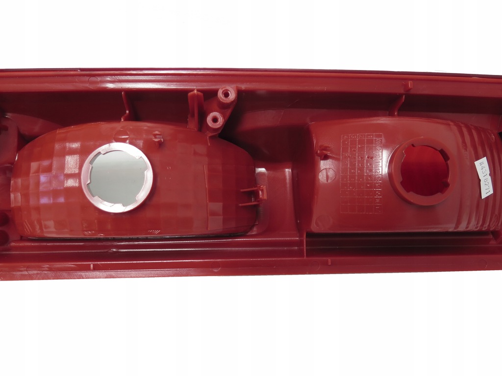 фото №3, Лампа задняя правая do nissan primastar 07-14 4 rowki