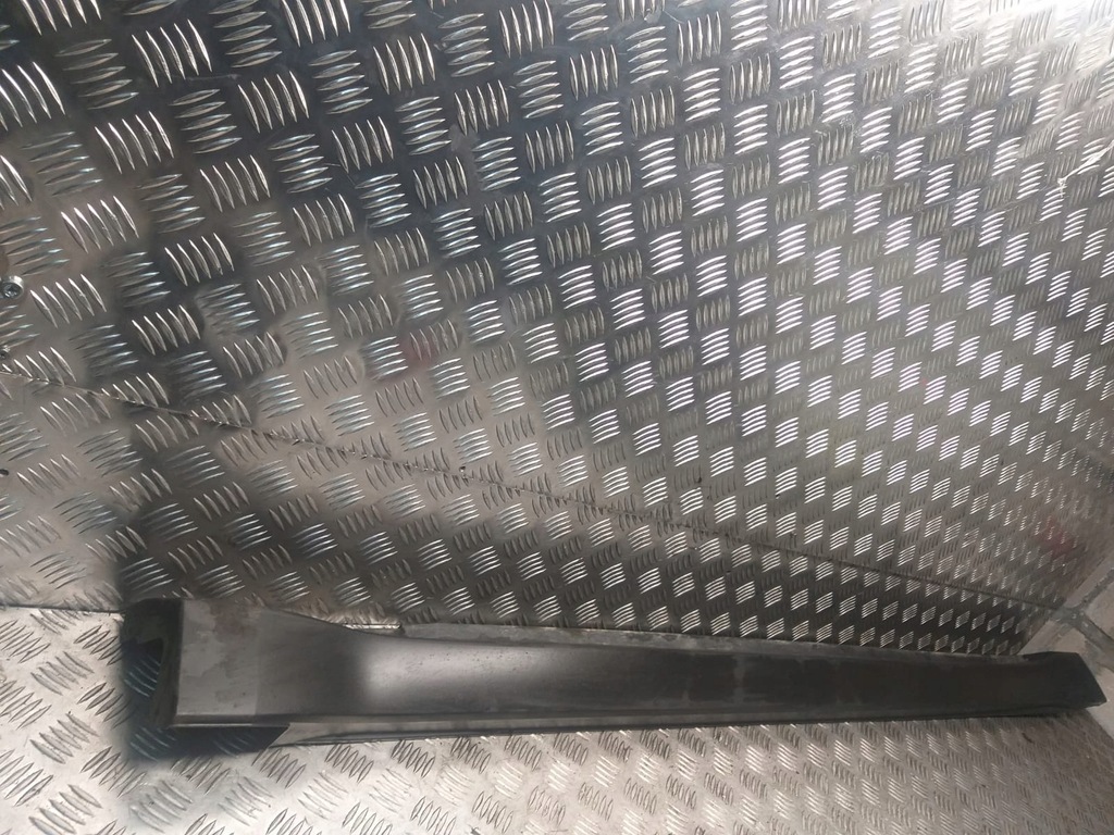 фото №1, Накладка порог правая subaru forester iii sh