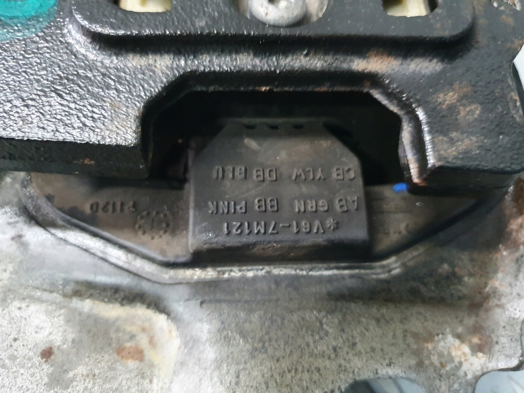 фото №6, Подушка кронштейн двигуна volvo c30 s40 v50 1.6 d2