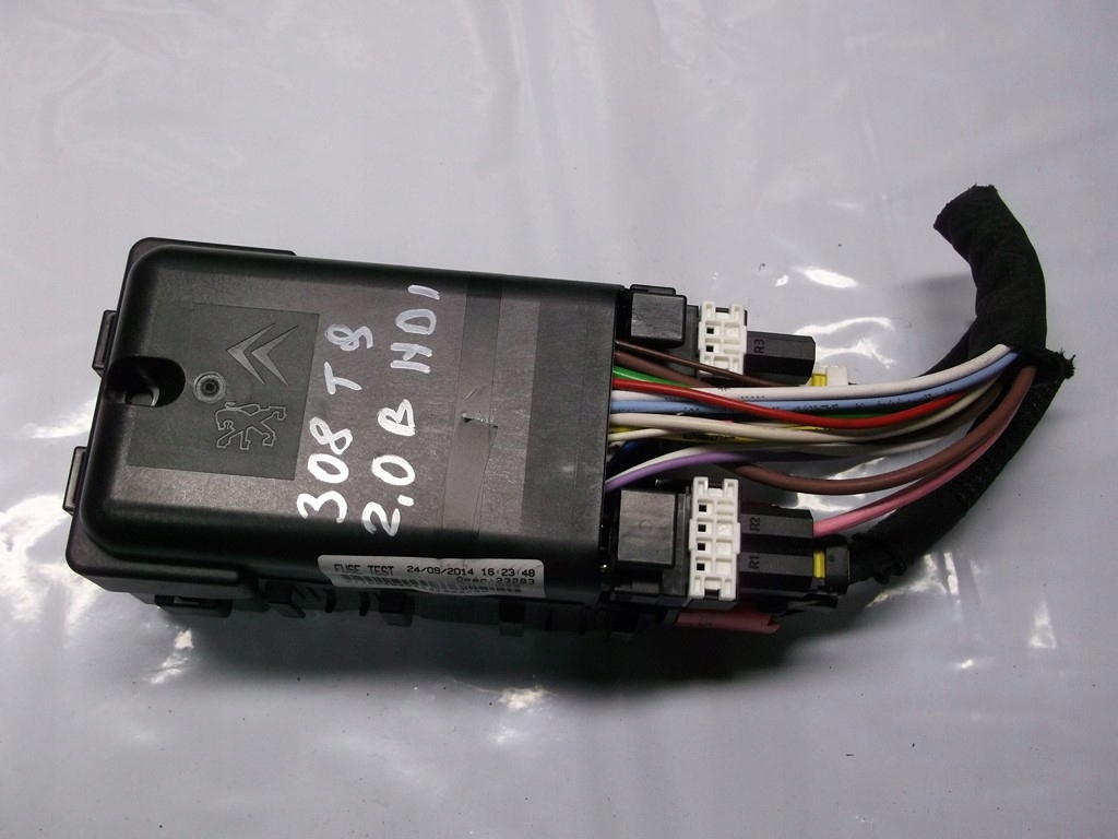 фото №1, Peugeot 308 t9 модуль коробка запобіжників