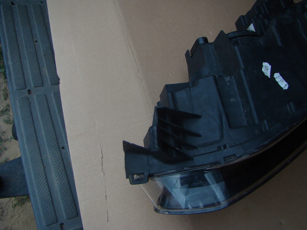 фото №4, Ford transit connect . лампа права передня r171