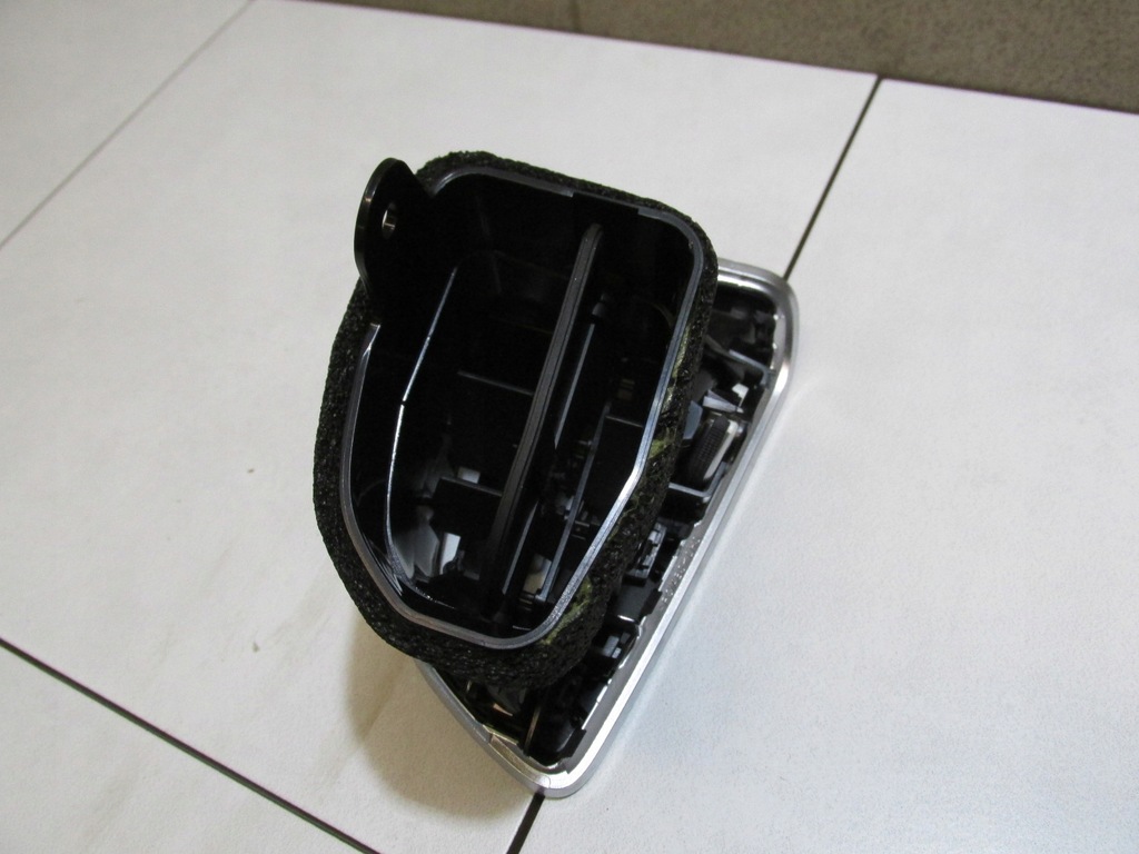 фото №3, Решётка обдув левая b-max 2013 rok