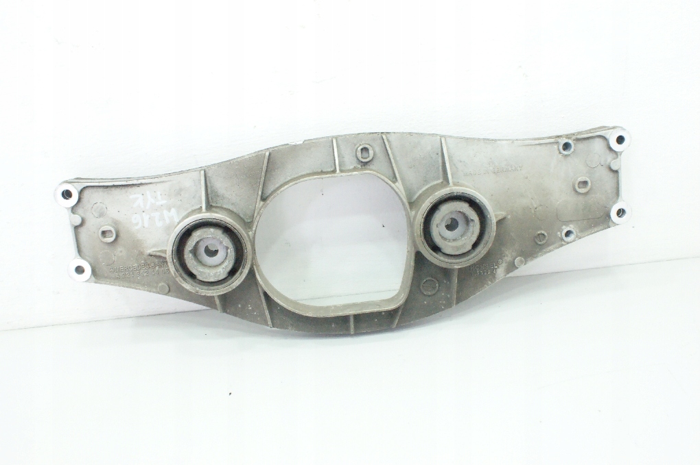 Купить Кронштейн мост рычаг a2213521406 mercedes cl w216