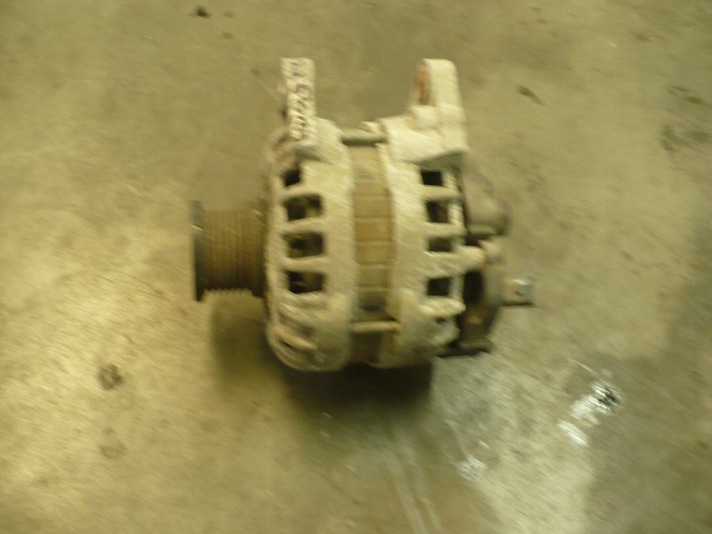 фото №1, Генератор dacia renault bosch 231005079r