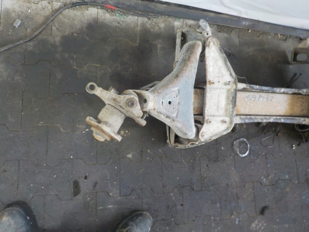 фото №2, Sprinter i 210d 2000r ресора перед подвійний підрамник