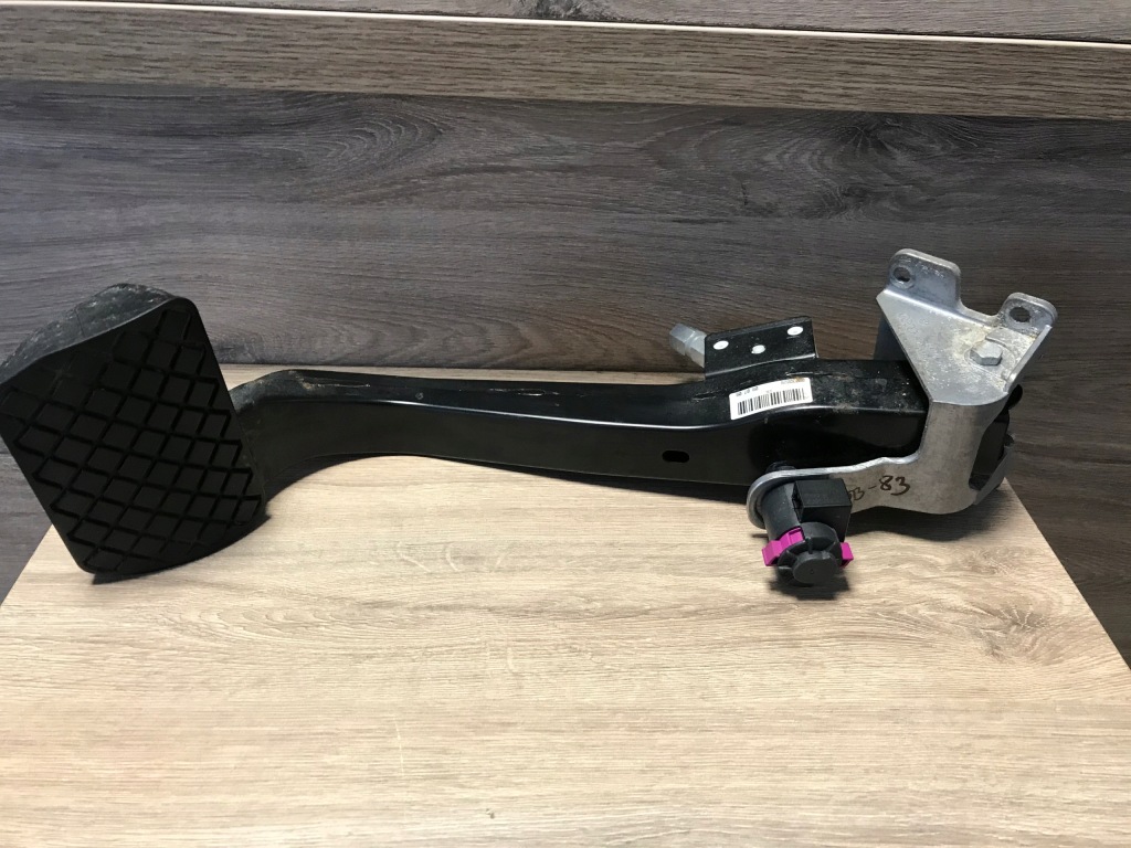 фото №1, Педаль тормоза audi a8 d3 4e1721196a