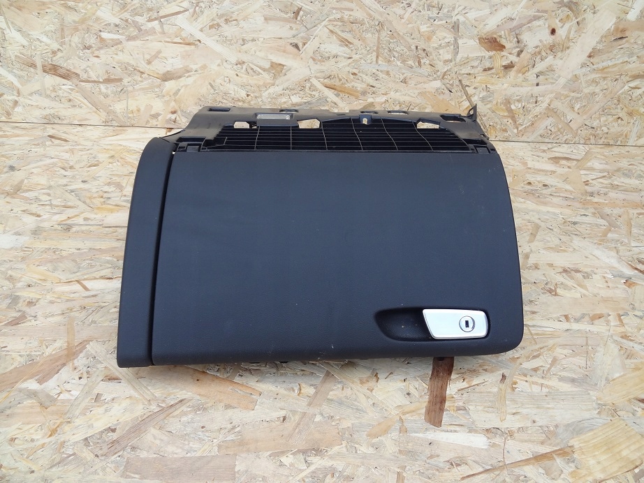 фото №1, Бардачок пасажира audi a4 b8 a5