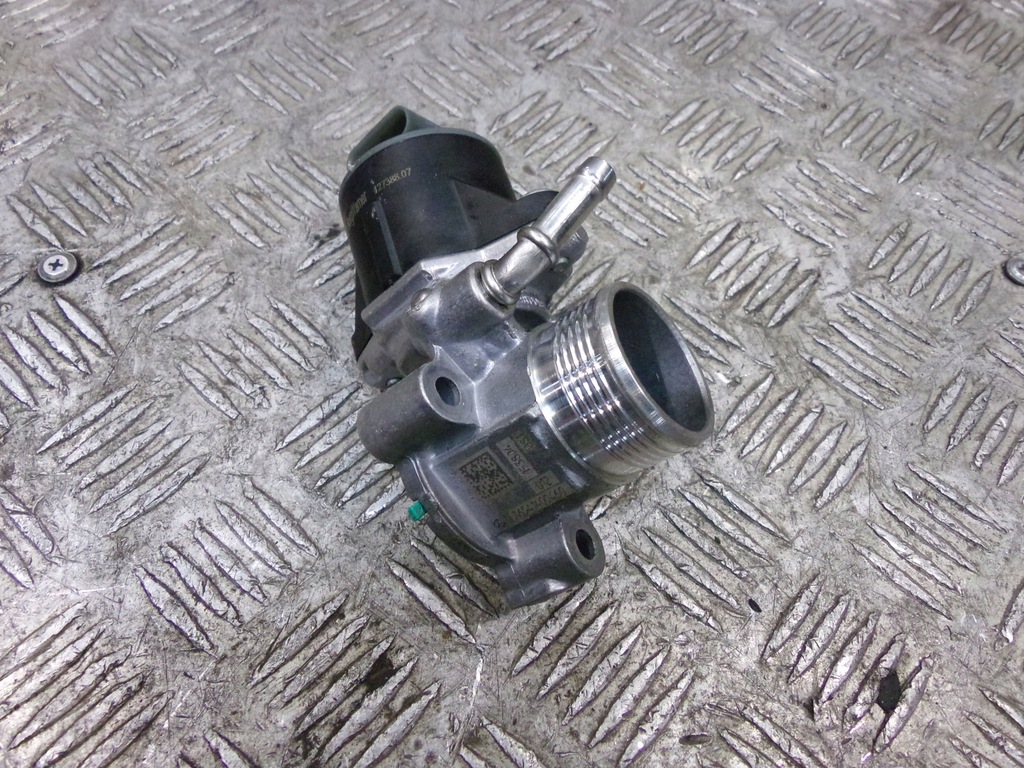 фото №1, C w205 клапан egr a6541400460 8872km mercedes