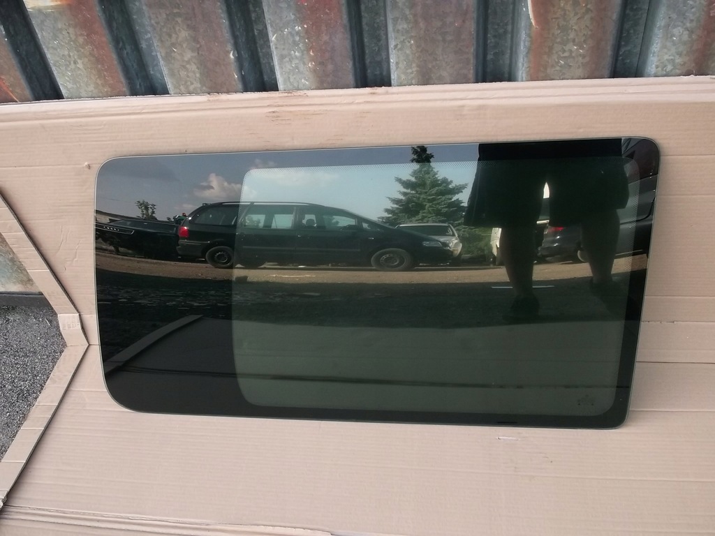 фото №1, Скло бічна кузовна задня права vw t4 multivan