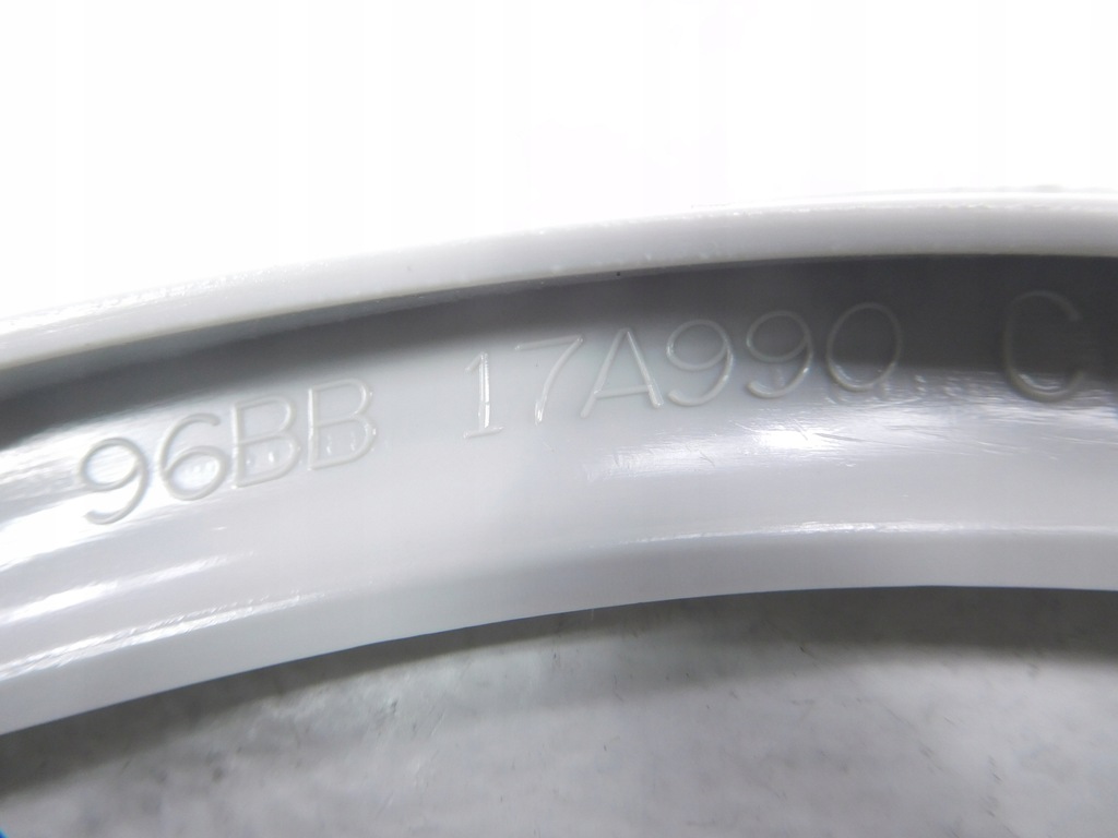 фото №7, Ford оригінальний номер 1050245 рамка корпус лампи протитуманної фари