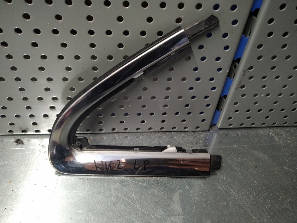 фото №1, Grand cherokee wk2 11-19r молдинг дверь левый перед