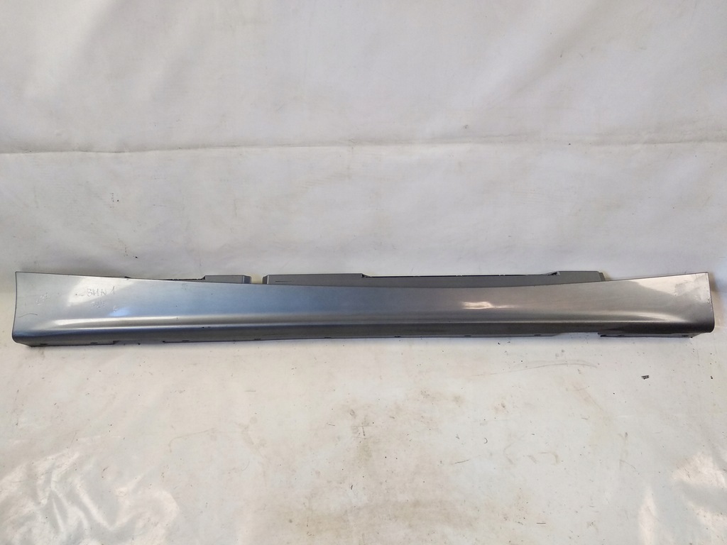 фото №1, Bmw 1 e87 молдинг порог порог правый