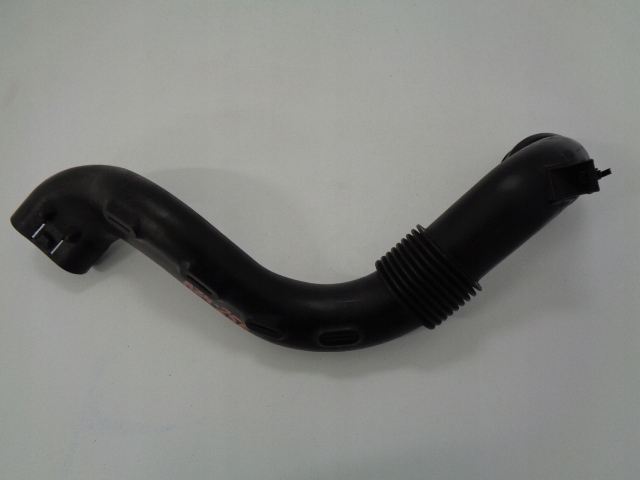 фото №1, Clio iv труба воздухозаборник воздуха tce 165769779r