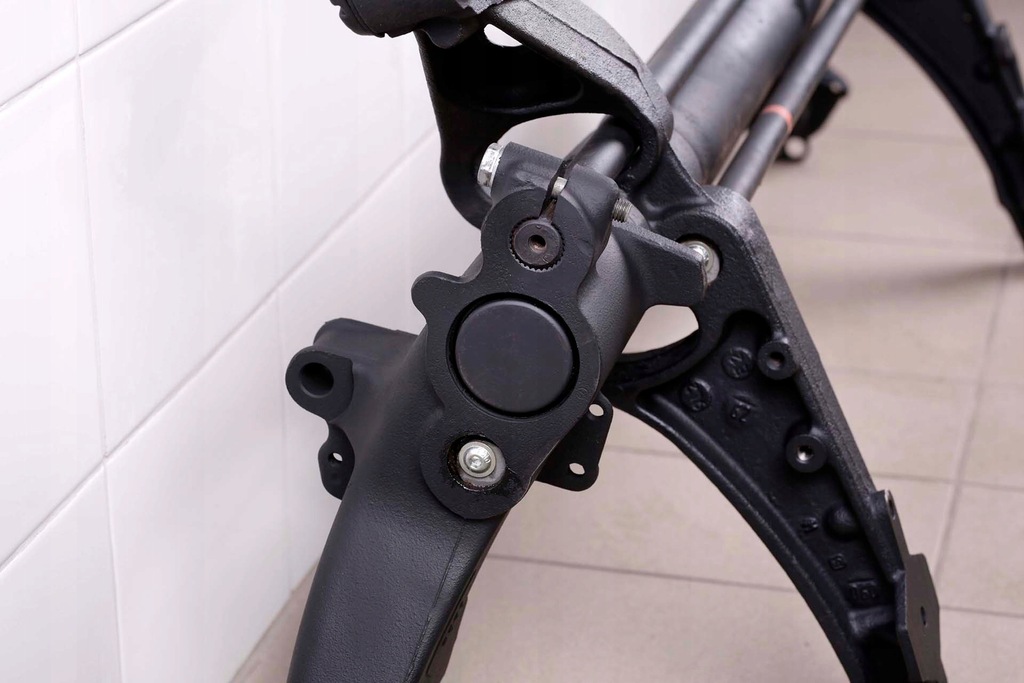 фото №6, Задня балка oś citroen xsara picasso