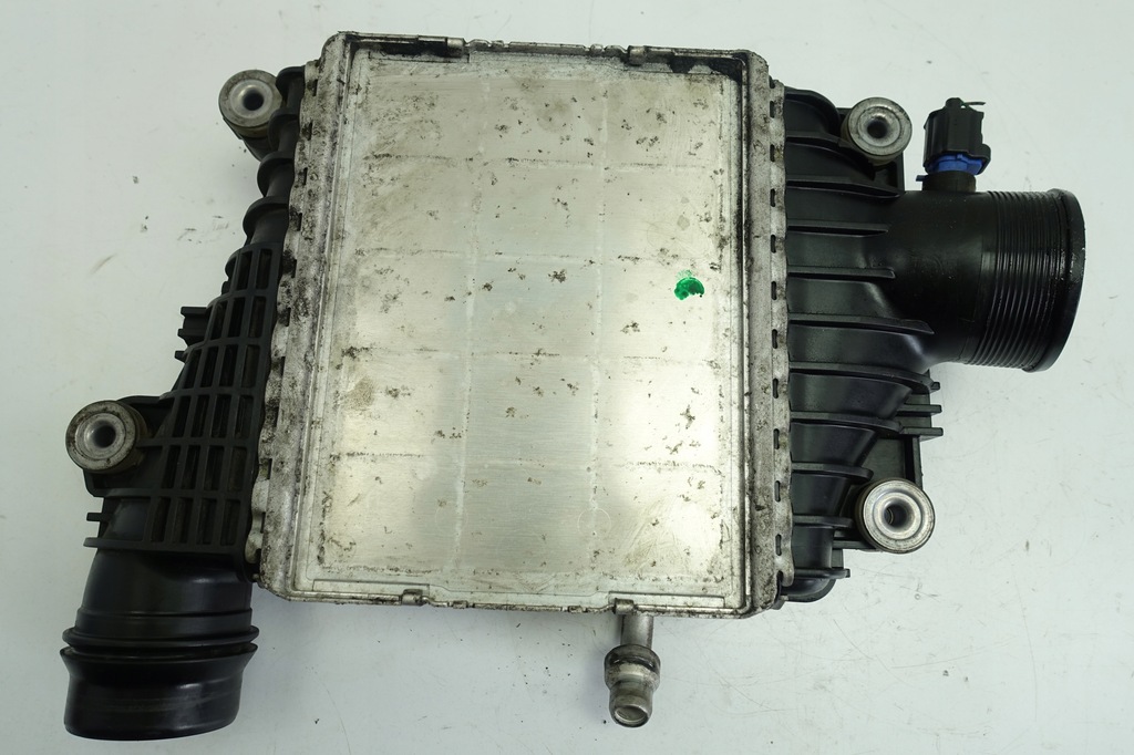 фото №7, Jaguar xe 2.0 d радиатор интеркулер