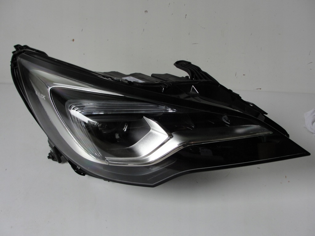 фото №1, Лампа перед права astra k 5 full led inteli lux