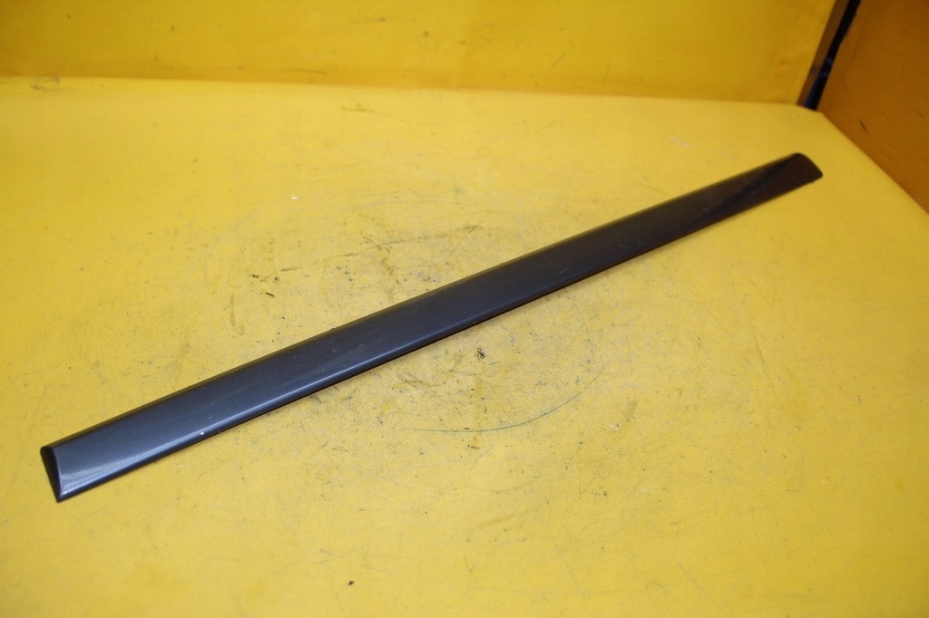 фото №1, Молдинг двері лівий задня audi a4 b6 8e0853963hl