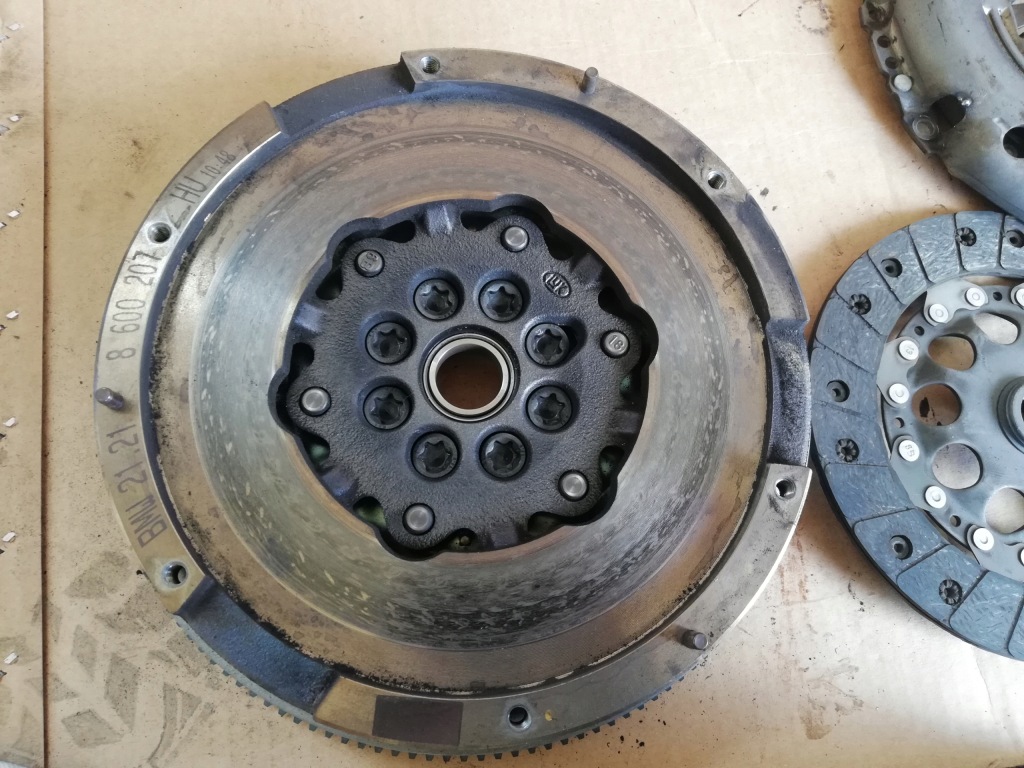 фото №3, Mini one f55 зчеплення диск притиск 8600207 1.2 b