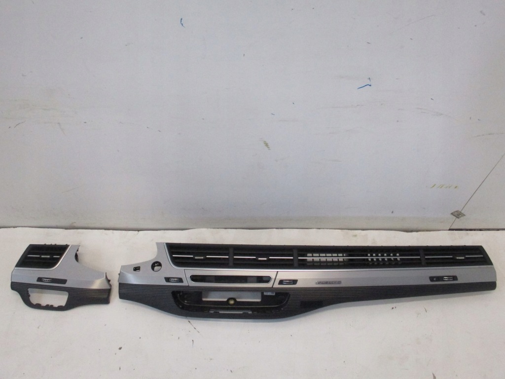 фото №1, Молдинг консоли воздуховод audi q7 4m0