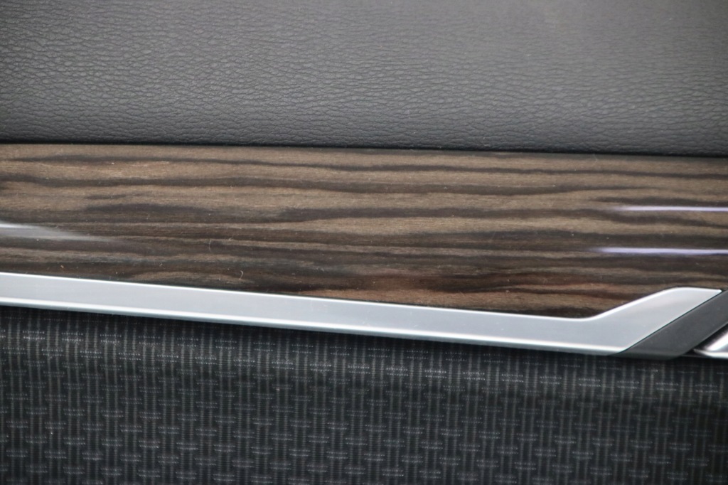 фото №4, Bmw x1 f48 - обшивка обивка дверь левая перед