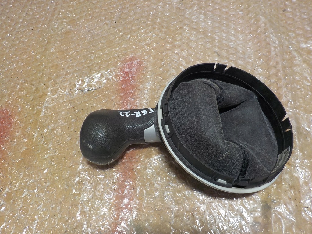 фото №6, Roomster 1.9tdi ручка чехол передач 5j0711113a