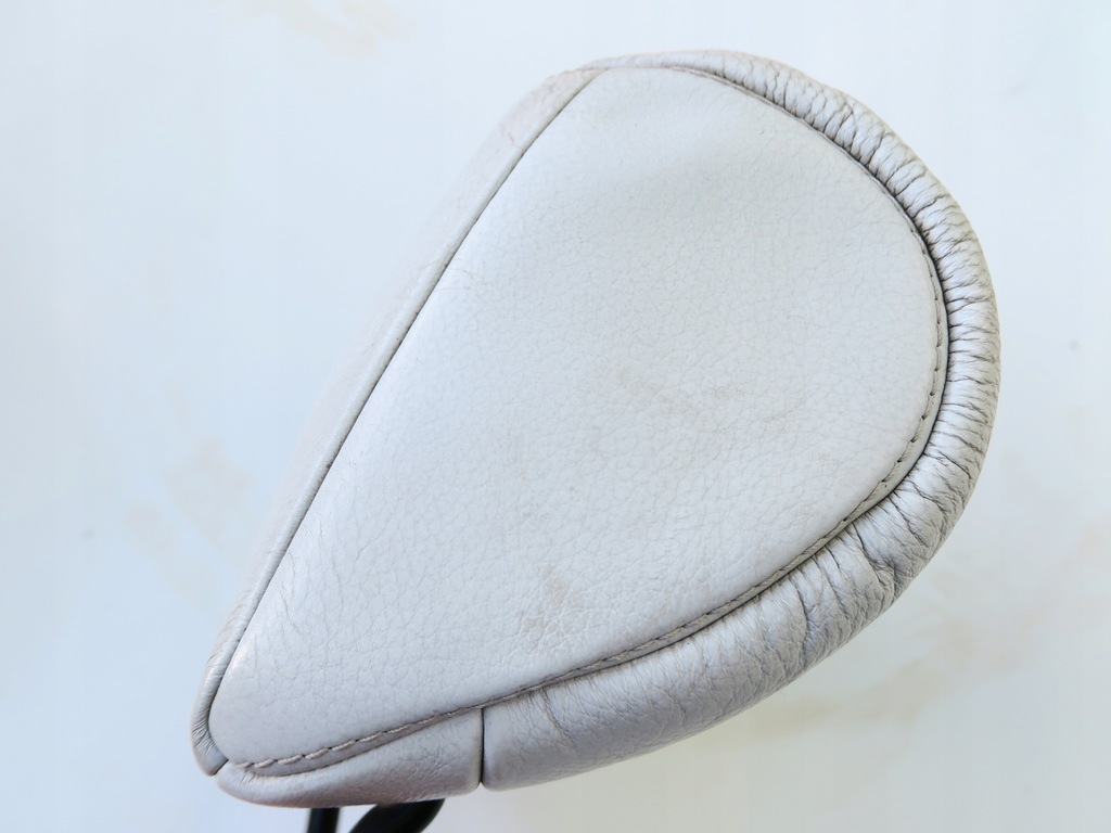 фото №6, Подголовник белый кожа peugeot 306 roland garros