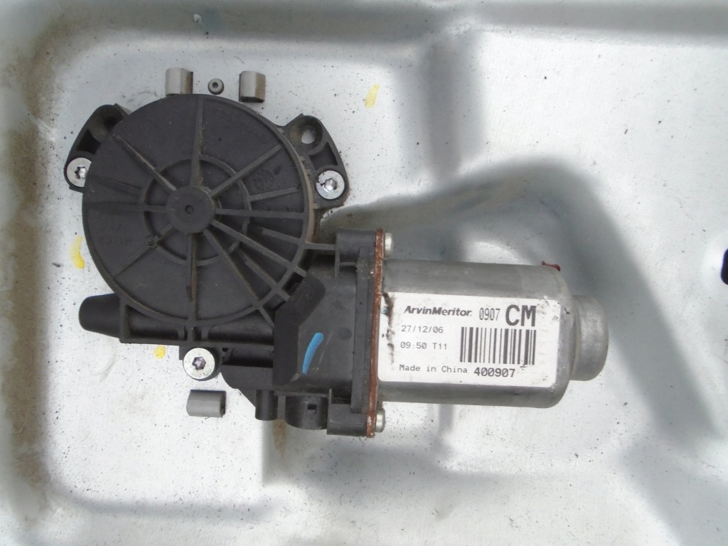 фото №1, Santa fe ii 06-12r моторчик скло лівий перед