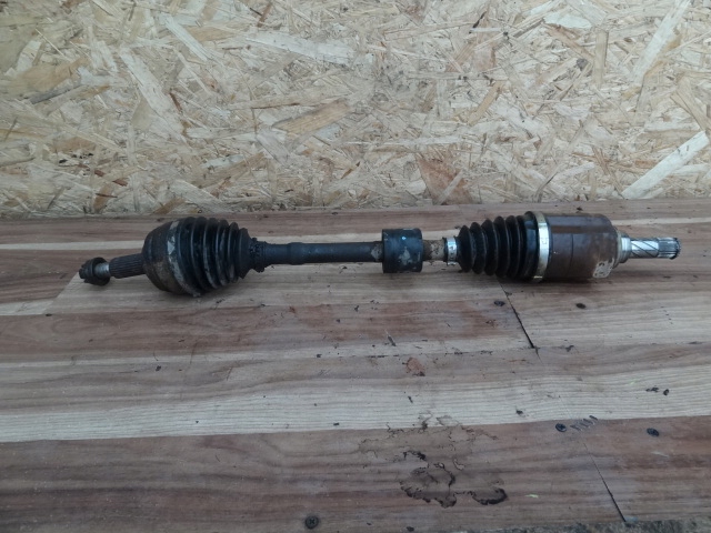 фото №1, Dacia duster 2011 1,5 dci 90km привідний вал ліва перед