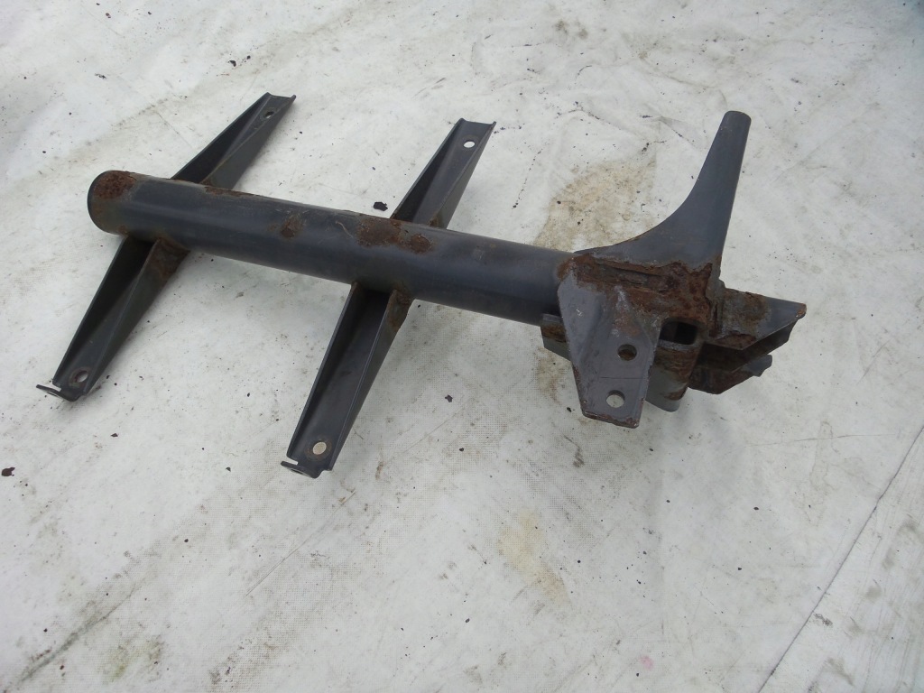 фото №3, Кронштейн труба трубка кронштейн кронштейн крыла левая daf 45 lf колеса 17,5