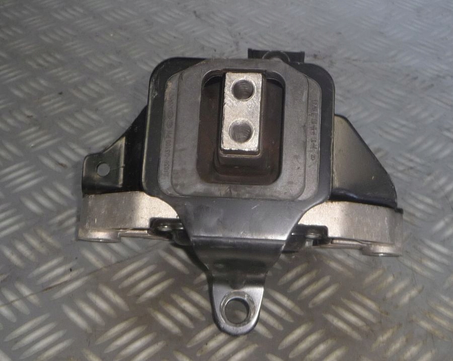 фото №1, Hyundai tucson ii кронштейн подушка двигуна 1.7 crdi