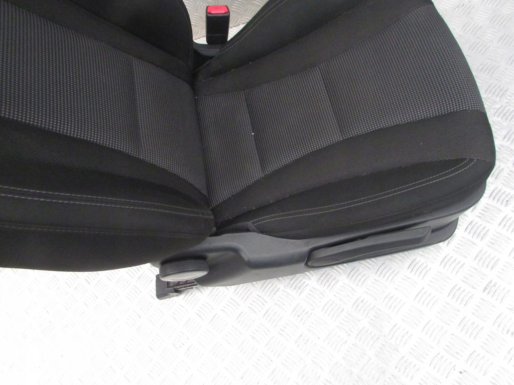 фото №5, Сидіння обшивка правий hyundai i30 ii 13r